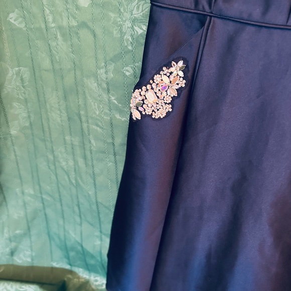 Navy Blue Cocktail Party Dress Size 5 Rhinestone Bling Pockets V Neck & Back - Picture 4 of 7